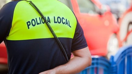 El choque ha ocurrido sobre las 07:05 horas en el barrio zaragozano de Arcosur. / Europa Press