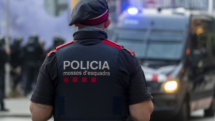 Detenido un hombre por el presunto homicidio con arma blanca de su pareja en Cornellà. / Europa Press