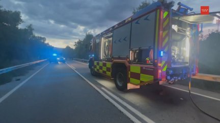 Bomberos de la Comunidad de Madrid en el lugar del siniestro. / EFE Comunidad Madrid