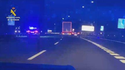 La Guardia Civil persigue a un camión robado
