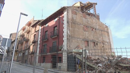 Escombros del edificio derrumbado la pasada semana.