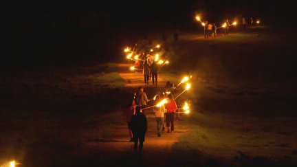 Imagen de la noche de San Juan en Laspaúles (Huesca).