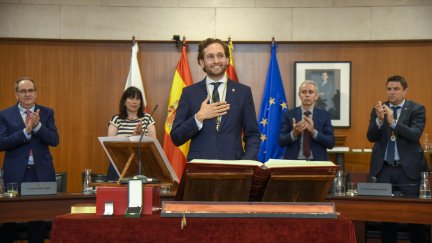 El popular Isaac Claver ha sido investido presidente de la Diputación de Huesca (DPH) este viernes. / EFE/Javier Blasco