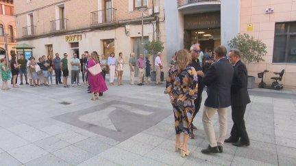 Imagen de los asistentes al velatorio celebrado este sábado en Zuera por el fallecimiento de su alcalde.