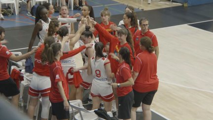 Las jugadoras de la Selección Española durante un tiempo muerto.
