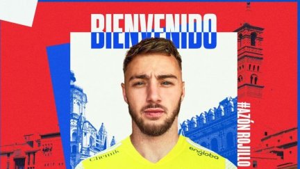 Carlos Azón volverá a defender este curso la meta de la SD Tarazona.