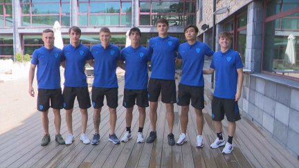 Imagen de los siete canteranos que están completando la pretemporada con la SD Huesca.