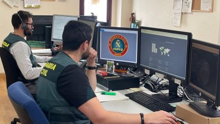 Equipo @ de la Guardia Civil. / Guardia Civil