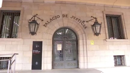 Orden de alejamiento y trabajos a la comunidad por acosar y perseguir a su expareja en Teruel.
