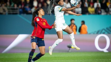 Salma Paralluelo, en un lance del partido ante Zambia.