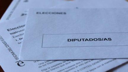 Documentación para ejercer el derecho al voto. / Europa Press.