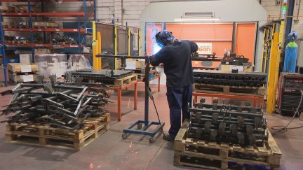 Empresarios y sindicatos del sector del metal de Zaragoza han firmado este jueves un nuevo convenio
