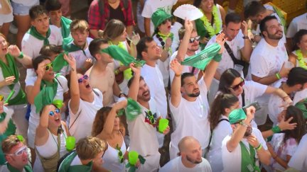 Varios programas especiales permitirán seguir en directo el lanzamiento del cohete anunciador de los festejos y la actuación de los danzantes de Huesca.