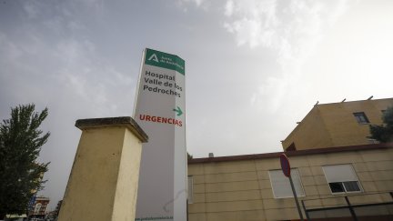 Hospital Comarcal Valle de los Pedroches, en Pozoblanco, donde ha sido trasladada la víctima. / EFE