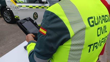 Foto de archivo de un agente de la Guardia Civil de Tráfico. | Guardia Civil