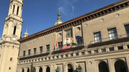 La junta de portavoces extraordinaria, en la que han participado todos los grupos municipales, se ha celebrado esta tarde en el Ayuntamiento de Zaragoza.
