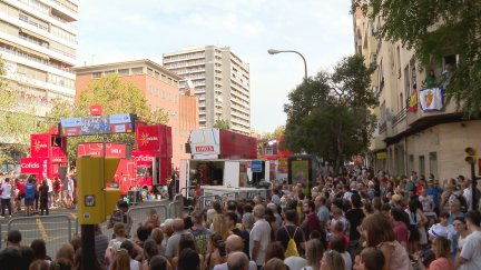 Gran ambiente en la meta de La Vuelta a su paso por Zaragoza