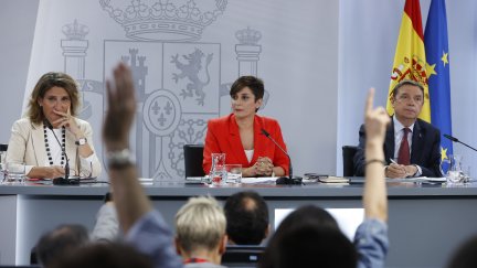 Imagen de la rueda de prensa posterior al Consejo de Ministros. / EFE