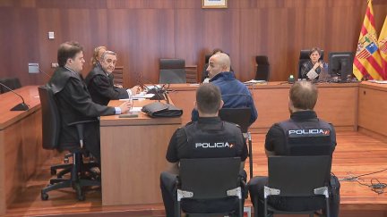 Última sesión del juicio contra el hombre acusado de matar a puñaladas a una mujer en Zaragoza.