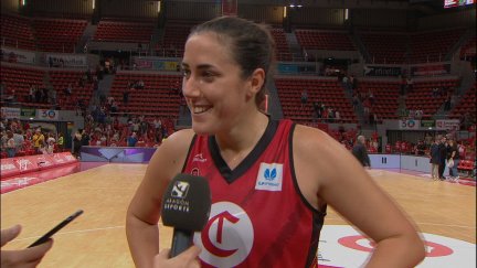 Vega Gimeno atiende a Aragón Deporte.