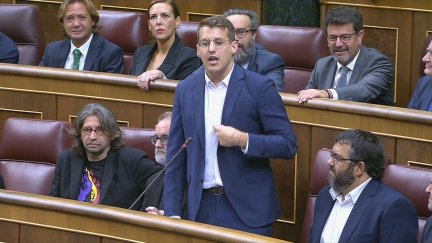 El diputado de Sumar Jorge Pueyo se ha estrenado en el Congreso hablando en aragonés.