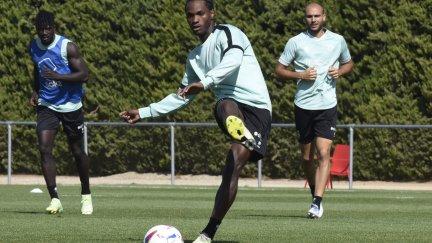 La plantilla de la SD Huesca durante un entrenamiento previo al partido