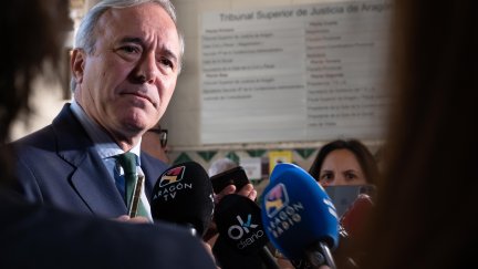 Jorge Azcón ha atendido a los medios antes del acto de inauguración del Año Judicial en Aragón. / Gobierno de Aragón