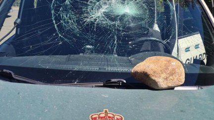 Imagen del vehículo dañado. / Guardia Civil