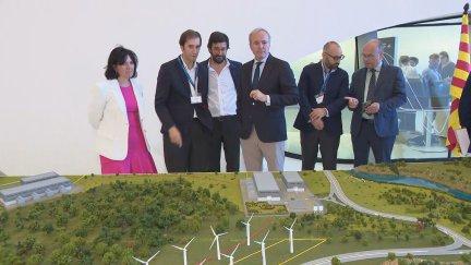 Jorge Azcón y Antonio Vargas durante la jornada celebrada en Mobility City.