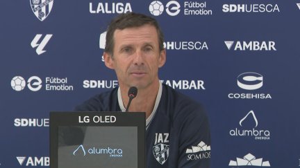 Ziganda compareciendo en rueda de prensa
