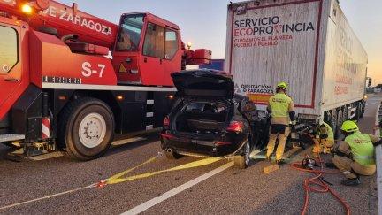 El accidente se ha producido sobre las 2:47 horas en el kilómetro 299 de la A-2 sentido La Muela. / Ayuntamiento de Zaragoza