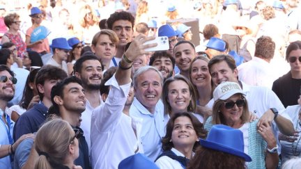 El presidente del PP de Aragón, Jorge Azcón, junto a Cuca Gamarra, secretaria general del PP nacional. / PP de Aragón