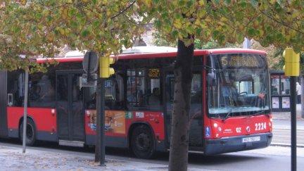 Autobús urbano de Zaragoza. / Europa Press