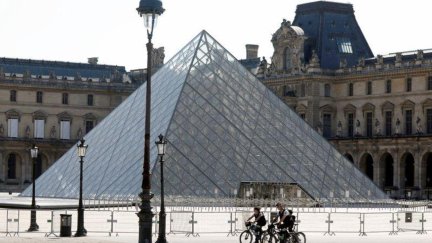 El Museo del Louvre ha sido evacuado por seguridad tras recibir amenazas. / Reuters