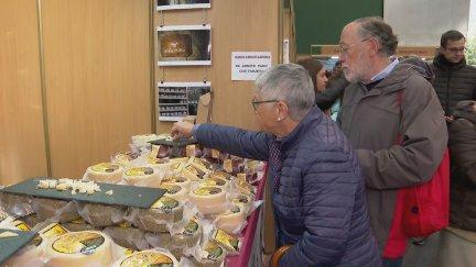 La Feria de Otoño de Biescas cuenta con 97 stands, entre ellos, 26 queserías artesanales.