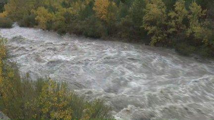 El río Cinca este jueves a su paso por Escalona.