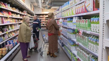 Las marcas blancas suponen ya el 44% de la cesta de la compra y permiten ahorrar unos 1.800 euros al año.