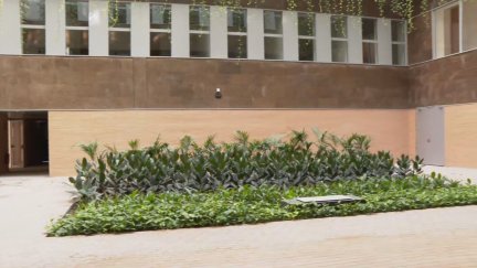 Una de las nuevas zonas de la Facultad de Filosofía y Letras de la Universidad de Zaragoza.