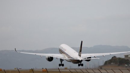 Desde el aeropuerto de Zaragoza partirán vuelos que aterrizarán en 19 destinos tanto nacionales como extranjeros. / Canva