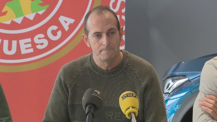 José Nolasco durante la rueda de prensa