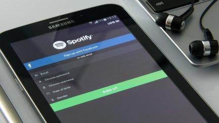 Aplicaciones como Spotify recogen abundante información sobre nuestros gustos y hábitos. / Pixabay