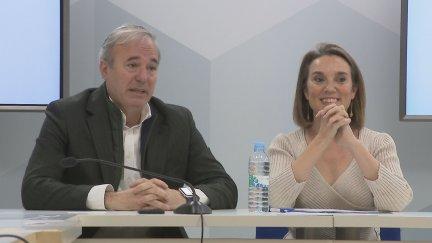 Jorge Azcón y Cuca Gamarra, durante el comité de dirección del PP Aragón.