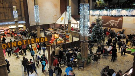 Dinópolis recibe miles de visitantes en el puente de diciembre