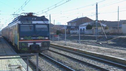 Estima que la comunidad debería disponer de 100 transportes.