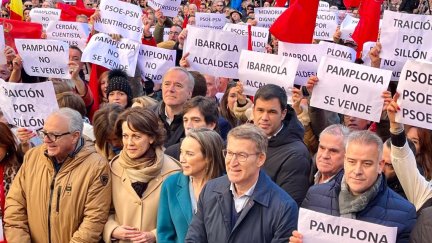 Dirigentes del PP este domingo en la concentración celebrada en Pamplona. / PP Aragón