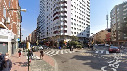 El atropello se ha producido en la avenida Valencia de Zaragoza, en la intersección con la calle García Sánchez. / Google Maps