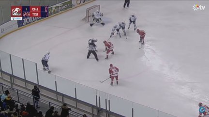 Una imagen del encuentro disputado este sábado en el Palacio de hielo de Jaca.