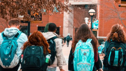 A los universitarios se les unirán este año algo más de 458.000 alumnos de Formación Profesional. / Europa Press