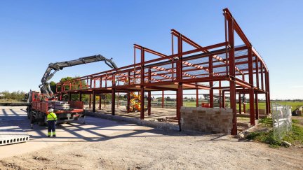 El pabellón multiusos de Garrapinillos cuenta con una inversión de 1,4 millones de euros gracias al convenio con la DPZ. / Ayuntamiento de Zaragoza
