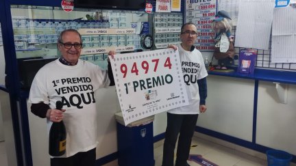 Loteros de la administración La Salina en Zaragoza.